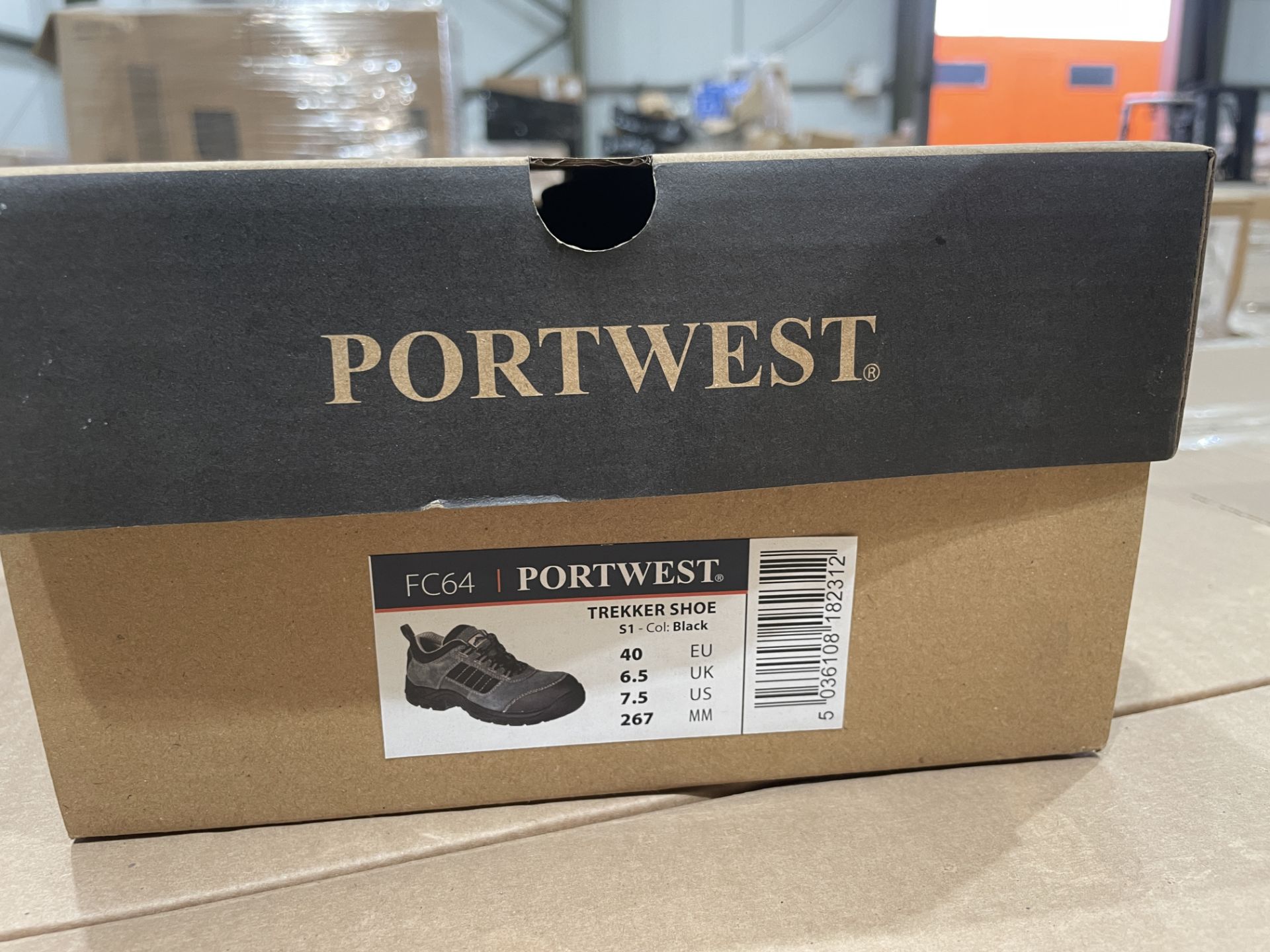 15 X BRAND NEW PAIRS OF PORTWEST COMPOSITELITE BLACK TREKKER SAFETY SHOES SIZE 6.5 (LOC: 24.9-