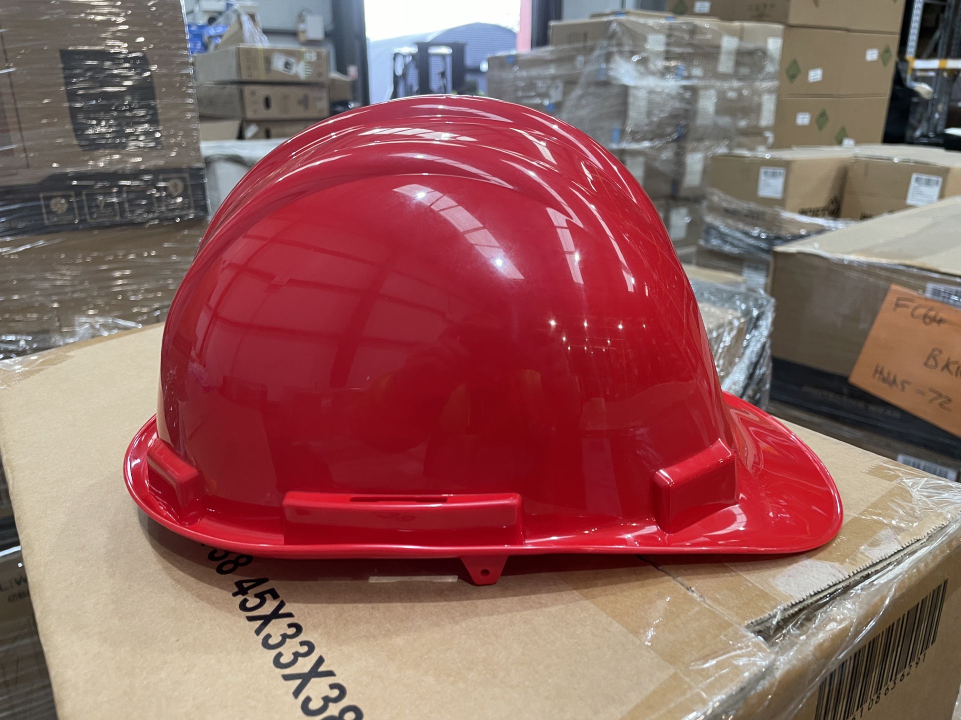 20 X BRAND NEW PORTWEST EXPERTBASE SAFETY HELMETS (LOC: 23.7-AA912)