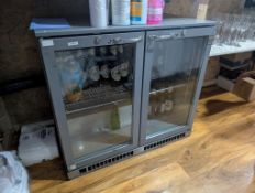 2 DOOR BOOTLE COOLER REFRIDGERATOR INCLUDING CONTENTS