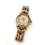 Vintage ladies quartz Tag Heuer professional 200 meters Wristwatch is not ticking possibly needs new