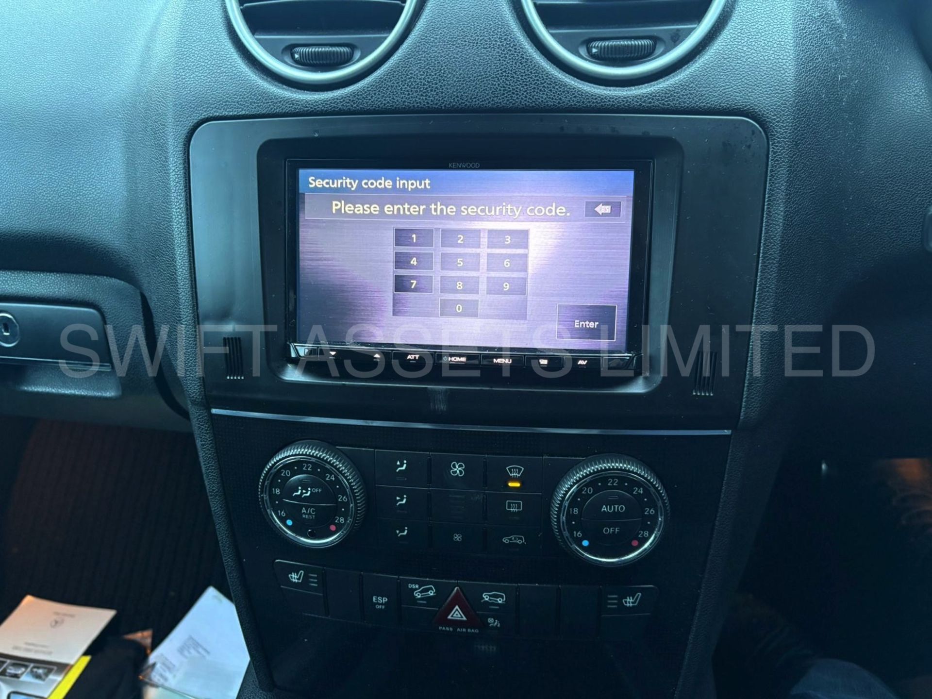 MERCEDES-BENZ ML280 3.0CDI *SE EDITION* AUTOMATIC - 2006 MODEL - AIR CON - SAT NAV - HALF LEATHER - Image 16 of 18