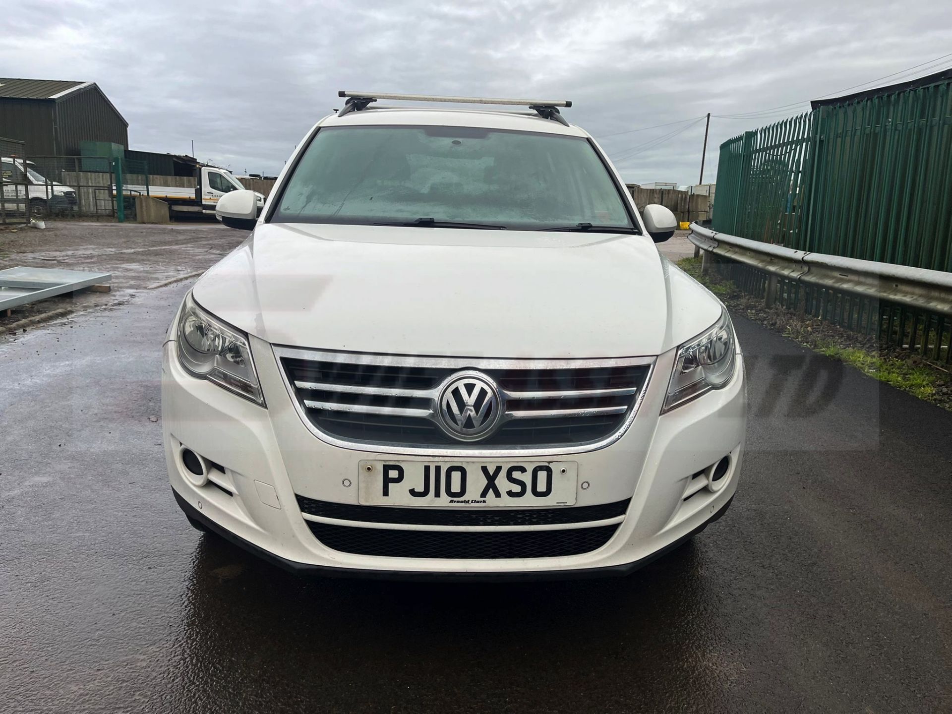 !!! ON SALE !!!VOLKSWAGEN TIGUAN 2.0 TDI *S 4MOTION EDITION* 10 REG - AIR CONDITIONING - - Image 2 of 10
