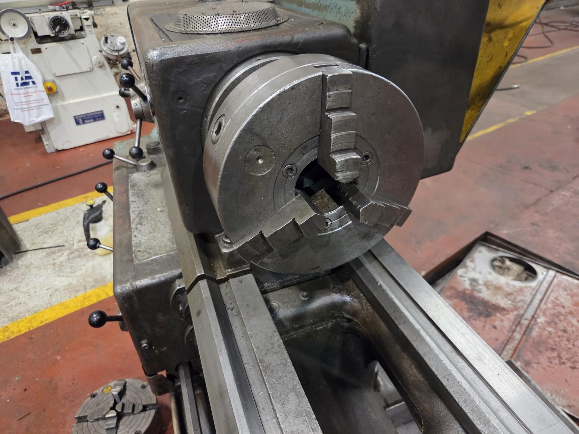 TOS SN 40B Gap Bed Lathe - Image 4 of 6