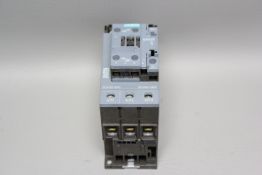SIEMENS POWER CONTACTOR