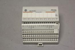 ALLEN BRADLEY FLEX I/O MODULE WITH BASE