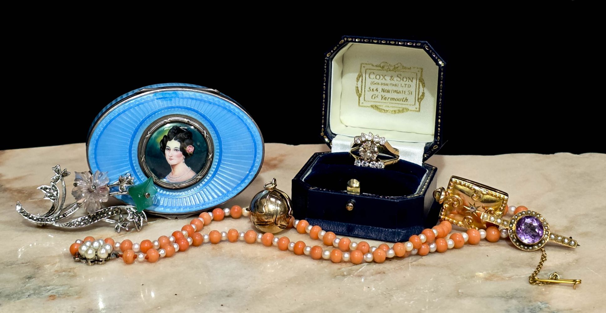 Specialist Jewellery, Silver, Gold & Watches