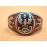 WW1 or WW2 period Polish enamel eagle ring Good quality officer-grade ring with Polish Army eagle to