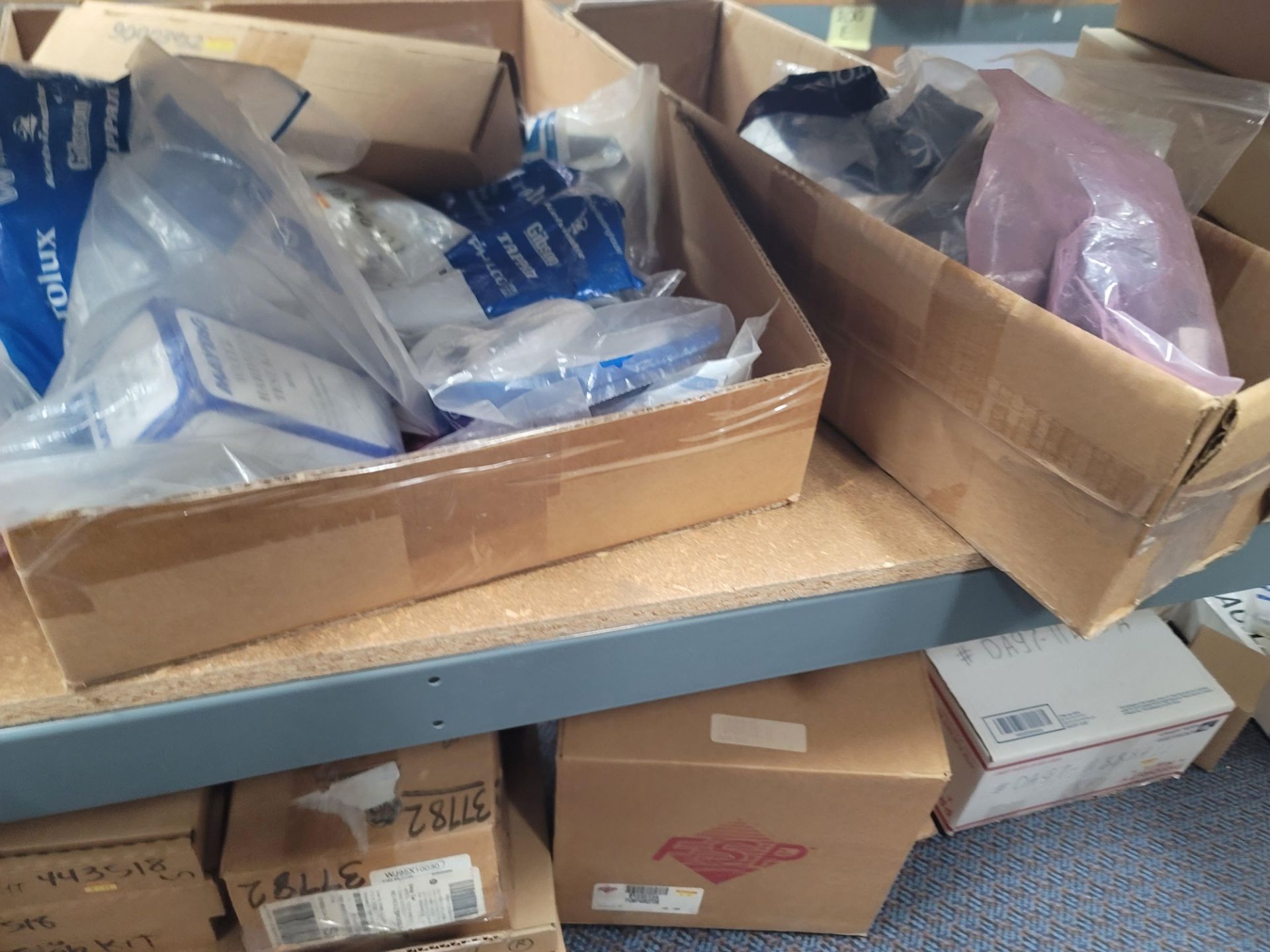 LOT - 8' SHELF UNIT W/ CONTENTS OF APPLIANCE REPLACEMENT PARTS - Image 14 of 19