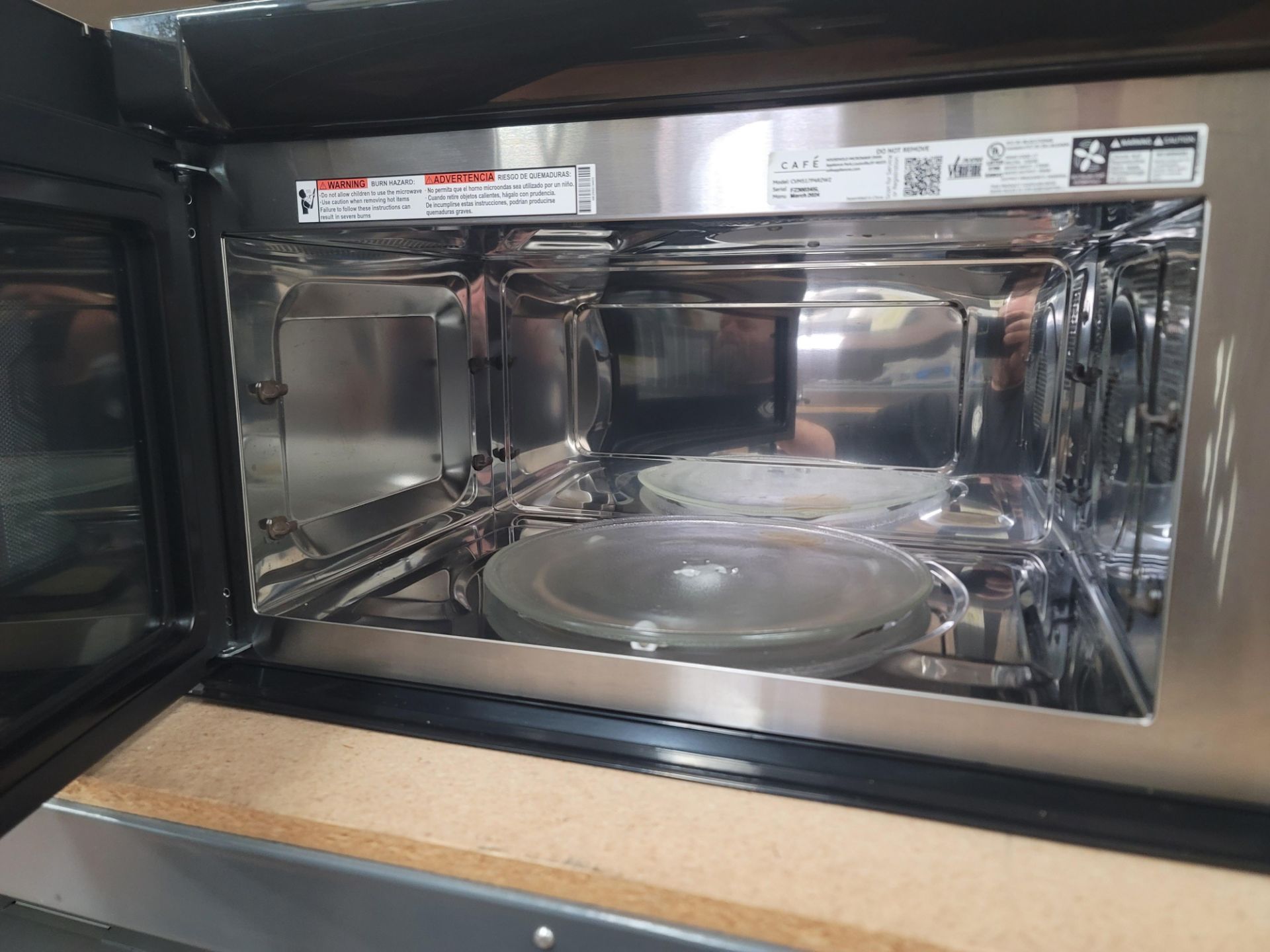 CAFE 30" OVER-THE-RANGE CONVECTION MICROWAVE OVEN IN WHITE W/ BRONZE HANDLE, 1.7 CU. FT. CAPACITY, - Image 2 of 4