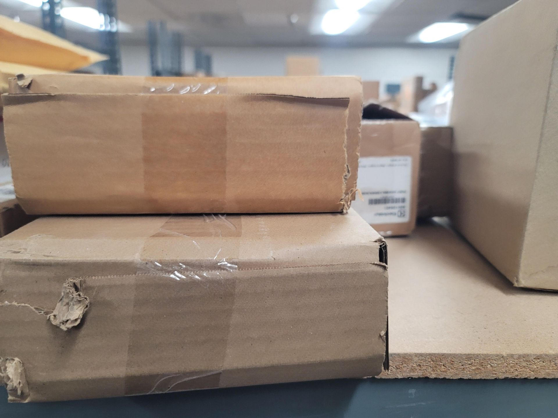 LOT - 8' SHELF UNIT W/ CONTENTS OF APPLIANCE REPLACEMENT PARTS - Image 4 of 19