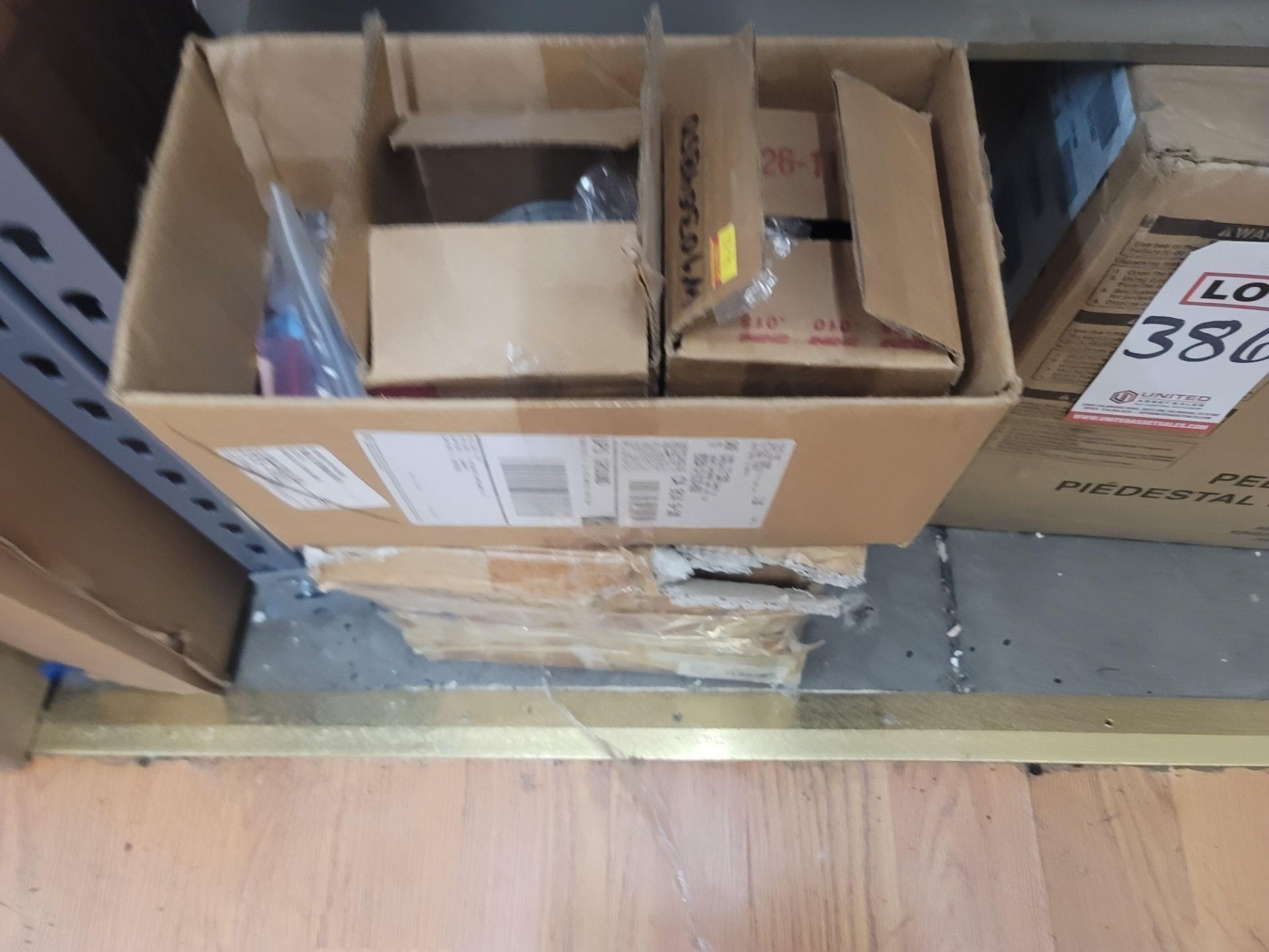 LOT - ALL UNTAGGED ITEMS ON (1) 8' SECTION OF SHELVING - Image 8 of 8