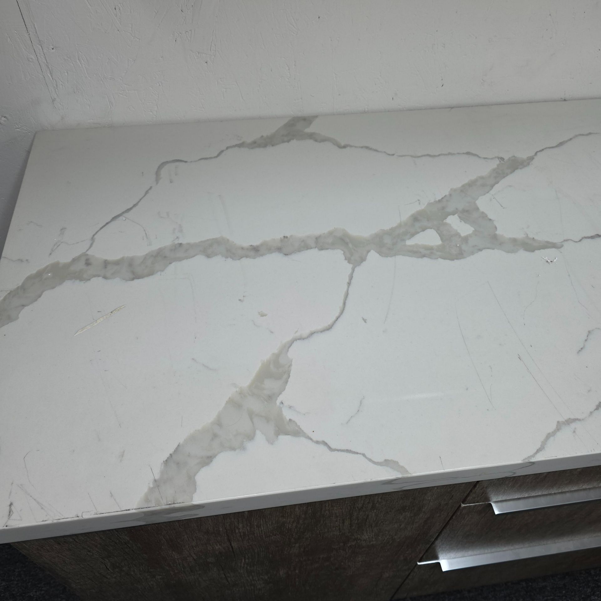 LOT - TWO-TONE KITCHEN CABINET SET W/ (2) 5' OF BASE CABINETS, 37-3/4" OVEN CABINET AND (2) 55" WALL - Image 2 of 10