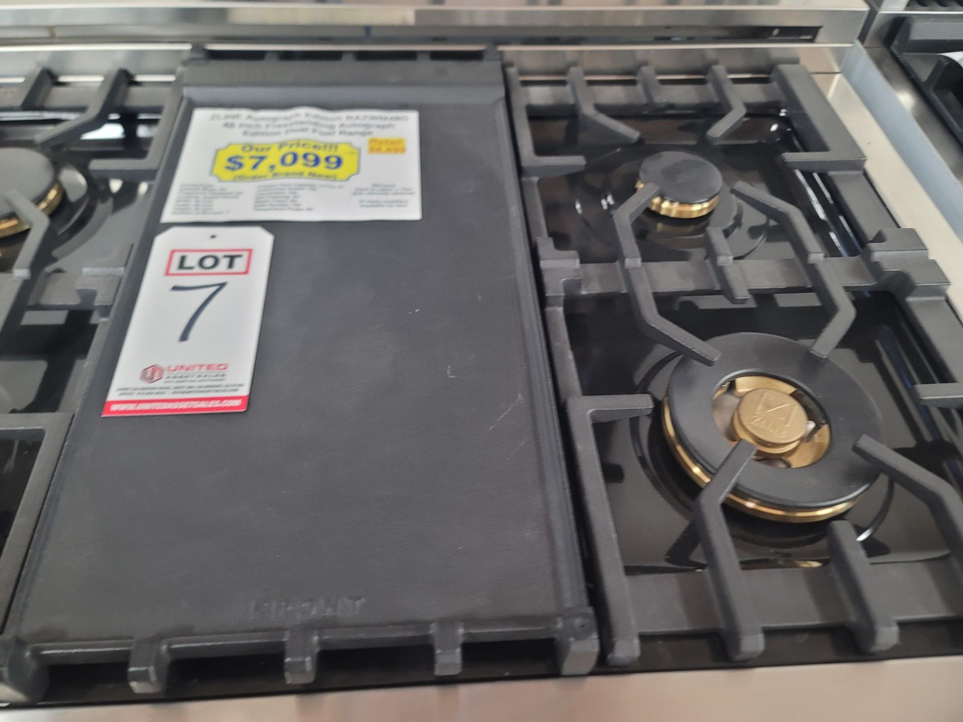 ZLINE AUTOGRAPH EDITION 48" FREESTANDING DUAL FUEL RANGE IN WHITE MATTE & BRASS, W/ (7) BURNERS, - Image 3 of 6