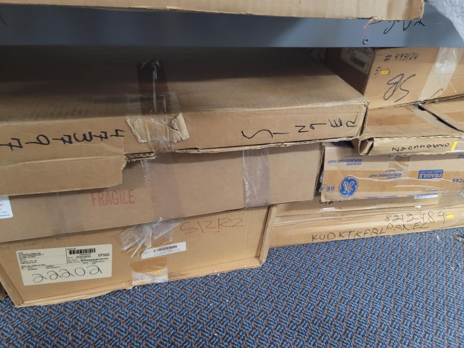 LOT - 8' SHELF UNIT W/ CONTENTS OF APPLIANCE REPLACEMENT PARTS - Image 14 of 20