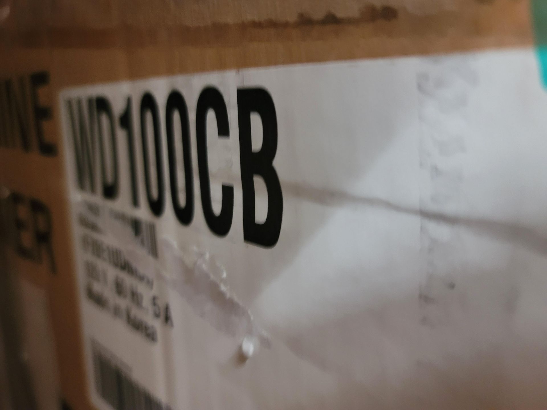 LG 27" SIDEKICK PEDESTAL WASHER IN BLACK STEEL, 1.0 CU. FT. CAPACITY, MODEL WD100CB, IN ORIGINAL - Image 3 of 3