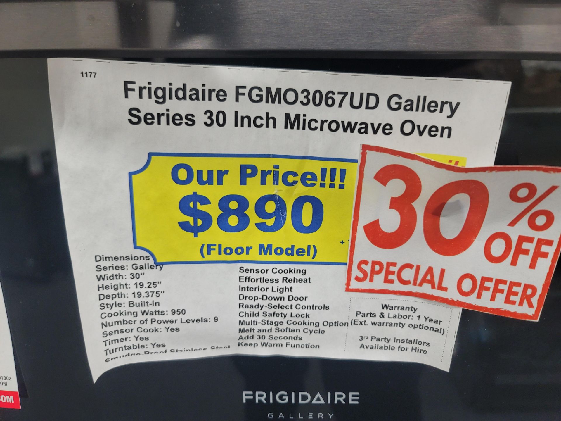 FRIGIDAIRE GALLERY SERIES 30" BUILT-IN MICROWAVE OVEN IN SMUDGE-PROOF (DARK) STAINLESS STEEL, - Image 5 of 5