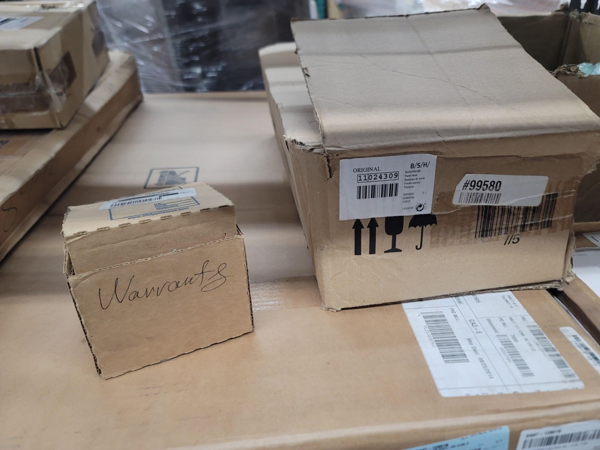 LOT - SHELF UNIT, 49" X 37" X 6' HT, W/ CONTENTS OF APPLIANCE REPLACEMENT PARTS - Image 5 of 14