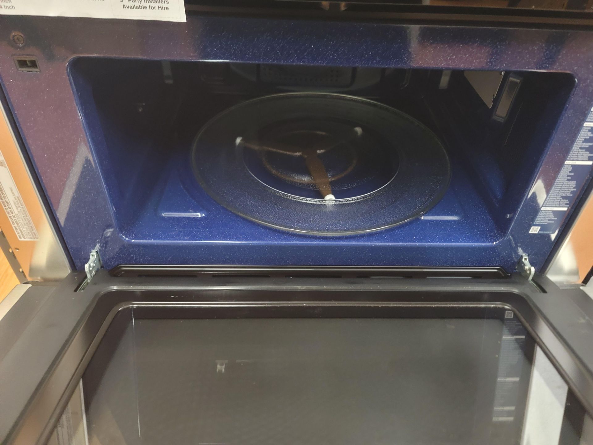 SAMSUNG 30" SMART COMBINATION MICROWAVE & ELECTRIC WALL OVEN, 5.1 CU. FT. CAPACITY, IN STAINLESS - Image 2 of 4