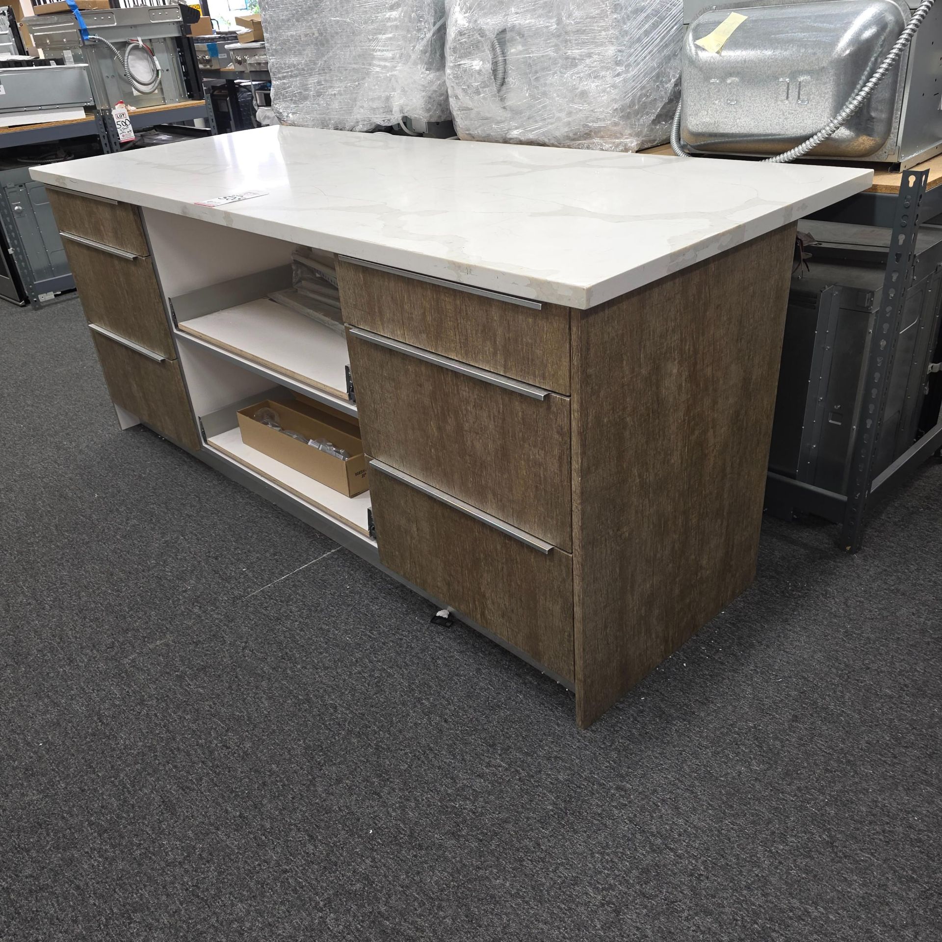 LOT - TWO-TONE KITCHEN CABINET SET W/ (2) 5' OF BASE CABINETS, 37-3/4" OVEN CABINET AND (2) 55" WALL - Image 7 of 10