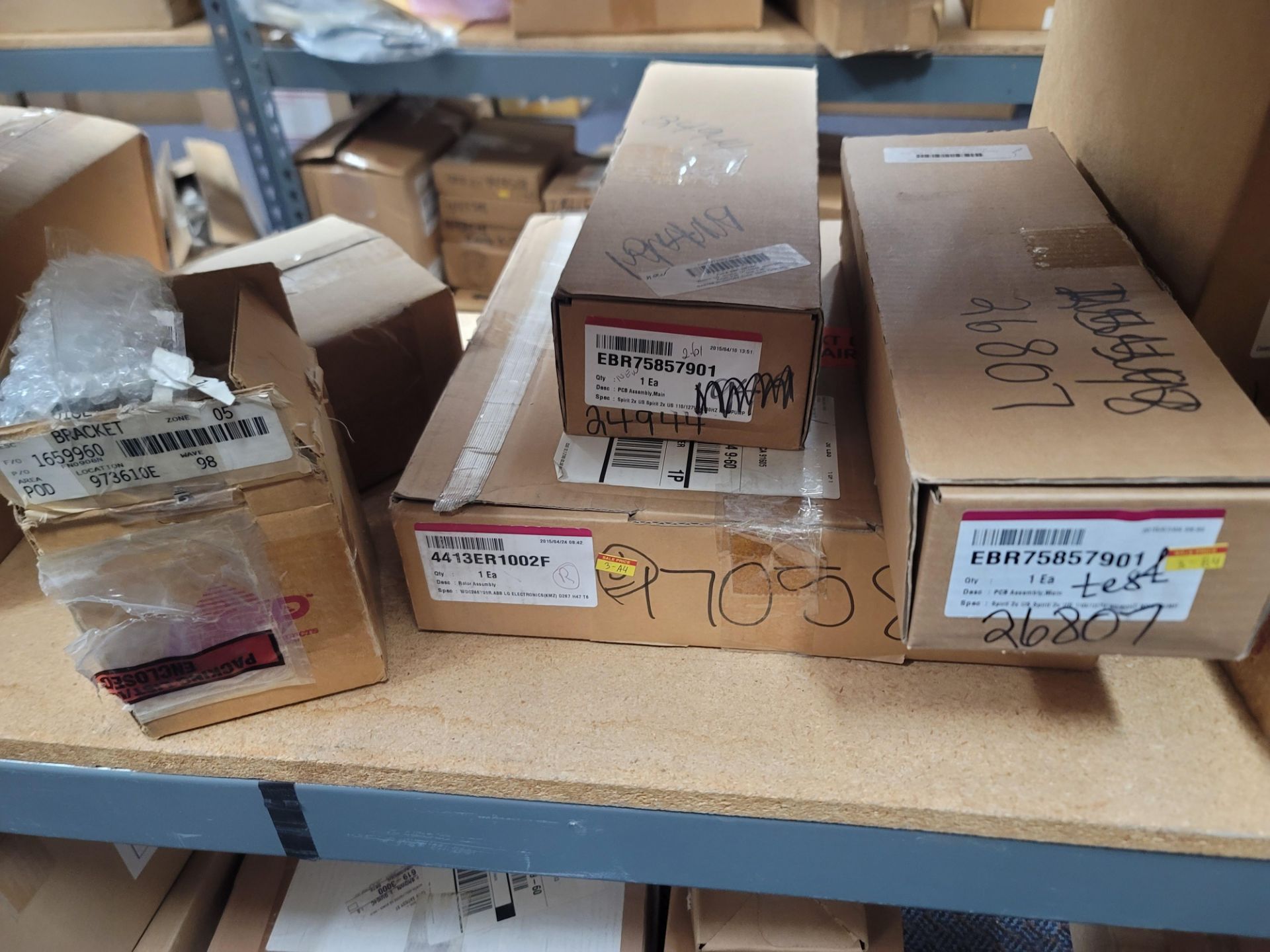 LOT - 8' SHELF UNIT W/ CONTENTS OF APPLIANCE REPLACEMENT PARTS - Image 14 of 19