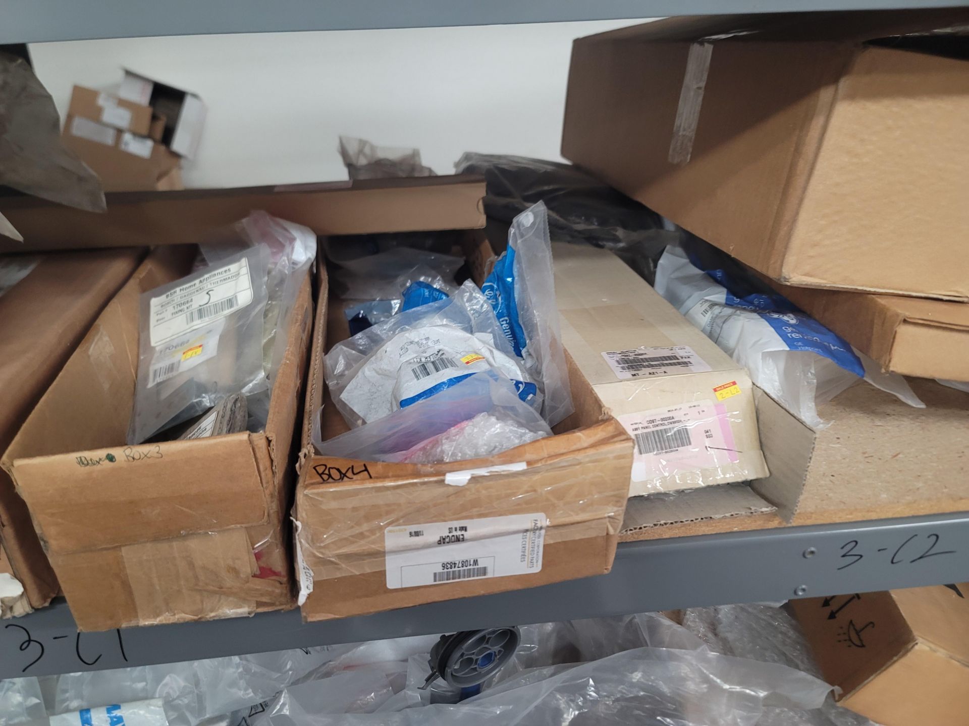 LOT - 8' SHELF UNIT W/ CONTENTS OF APPLIANCE REPLACEMENT PARTS - Image 7 of 20