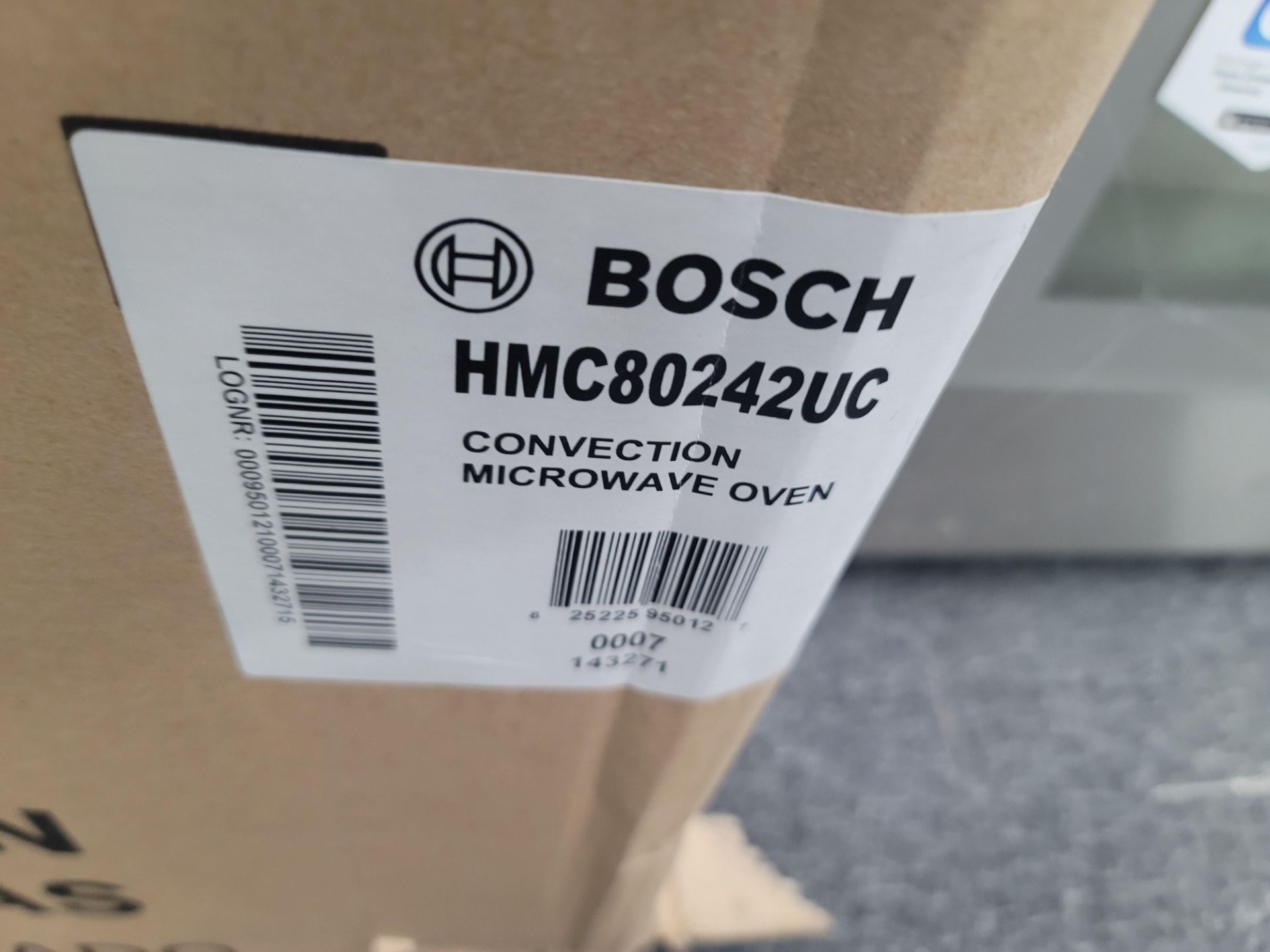 BOSCH 30" CONVECTION MICROWAVE OVEN W/ 1.6 CU. FT. CAPACITY IN STAINLESS STEEL, MODEL HMC80242UC - Image 2 of 3