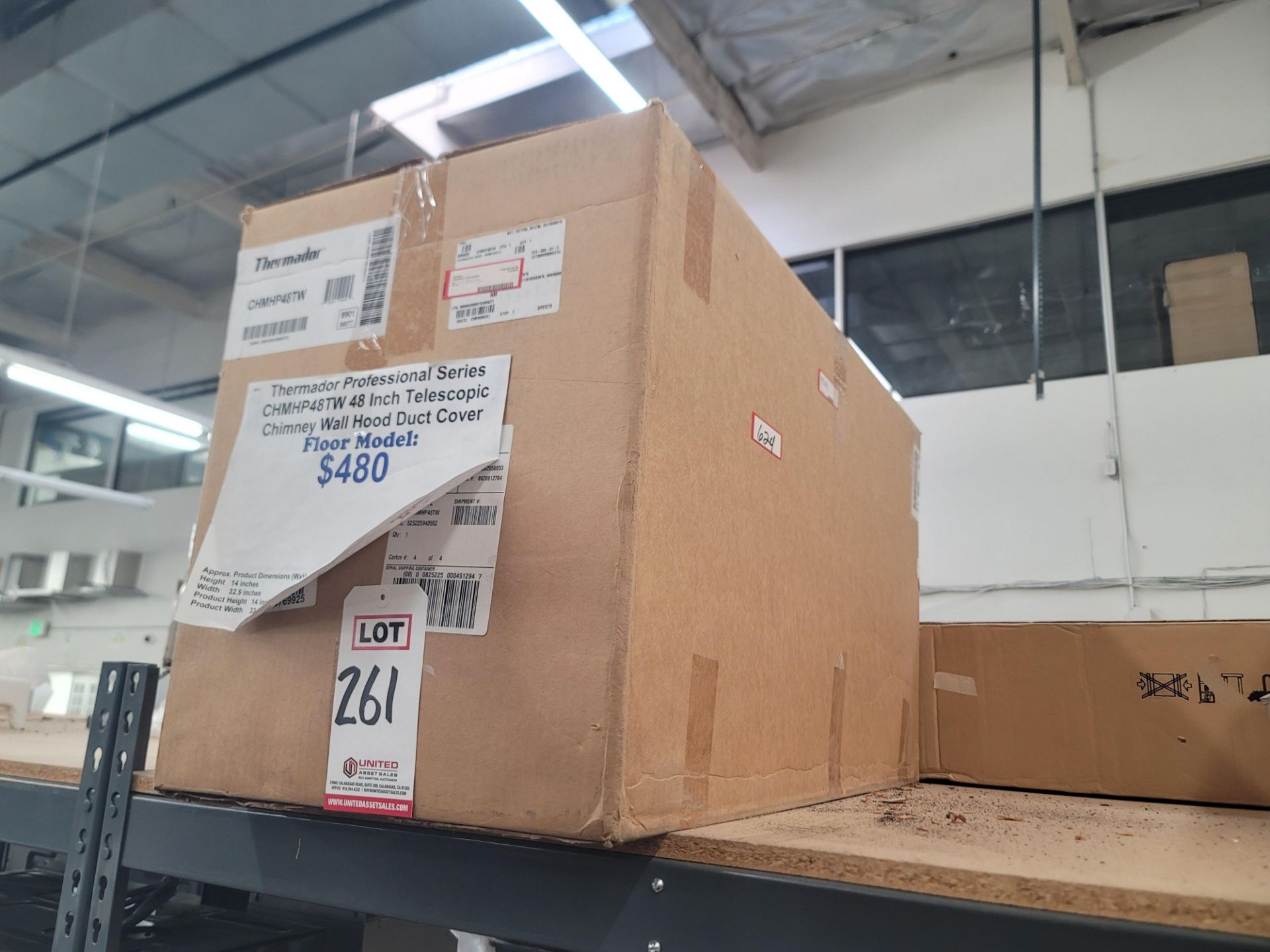 THERMADOR PROFESSIONAL SERIES 48" TELESCOPIC CHIMNEY WALL HOOD DUCT COVER, MODEL CHMHP48TW