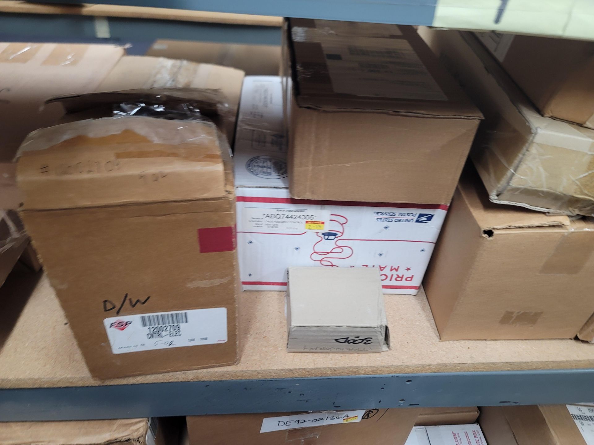 LOT - 8' SHELF UNIT W/ CONTENTS OF APPLIANCE REPLACEMENT PARTS - Image 11 of 21