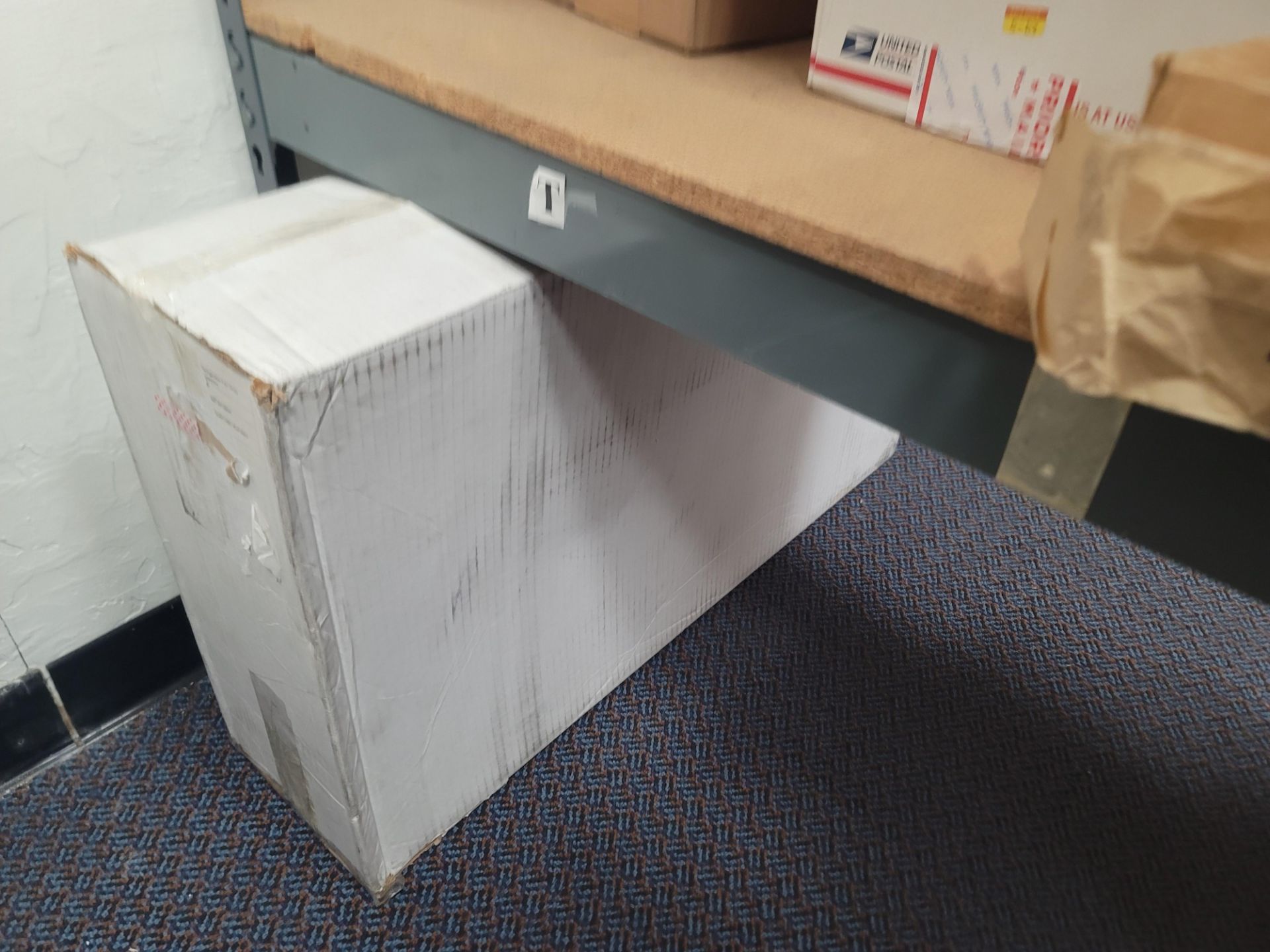 LOT - 8' SHELF UNIT W/ CONTENTS OF APPLIANCE REPLACEMENT PARTS - Image 15 of 19