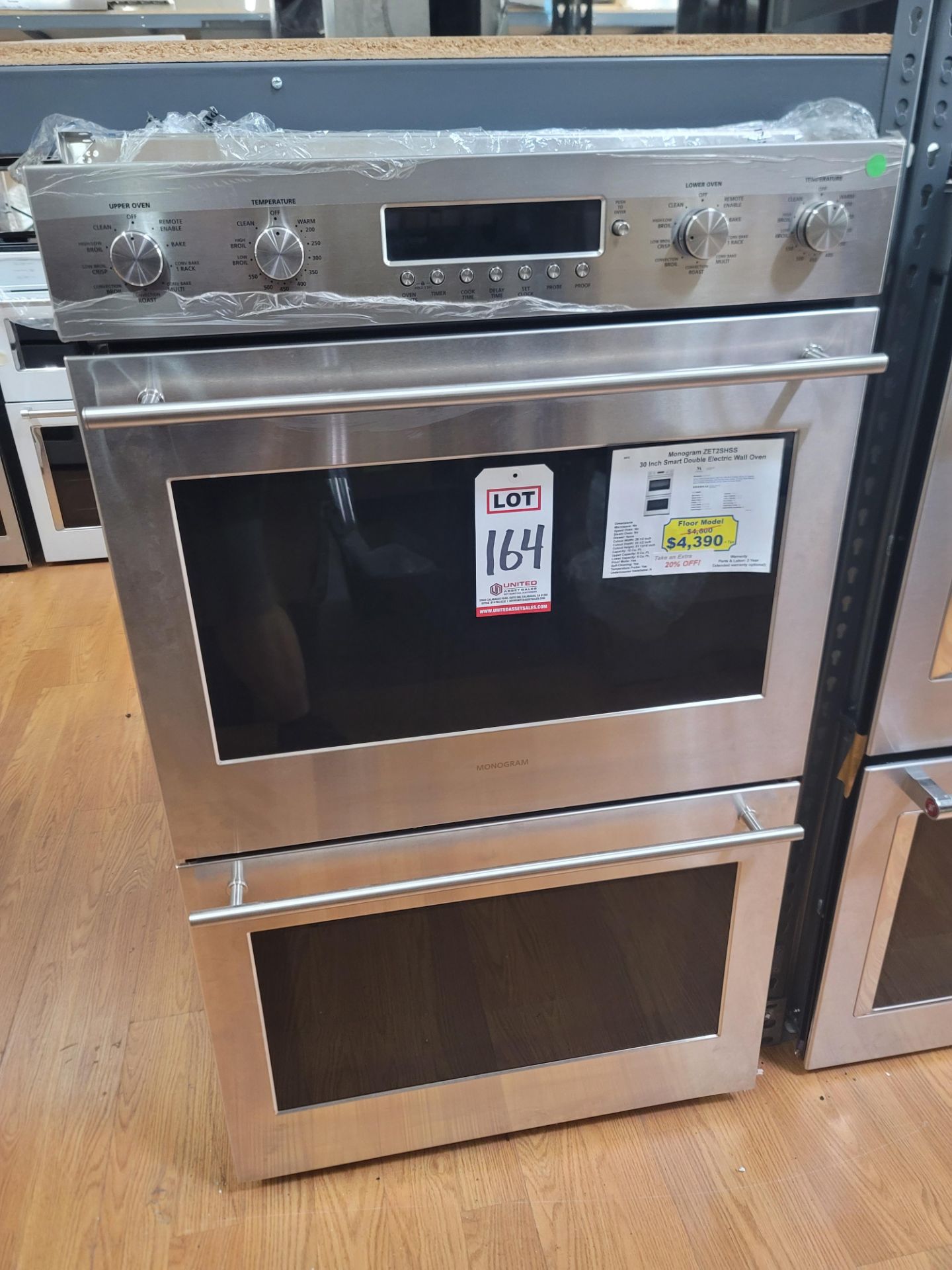 MONOGRAM 30" SMART DOUBLE ELECTRIC WALL OVEN IN STAINLESS STEEL, CAPACITY: UPPER 5.0 CU. FT. / LOWER