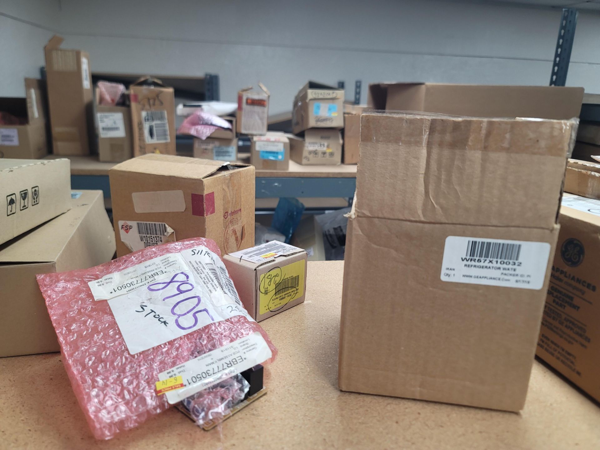 LOT - 8' SHELF UNIT W/ CONTENTS OF APPLIANCE REPLACEMENT PARTS - Image 4 of 21