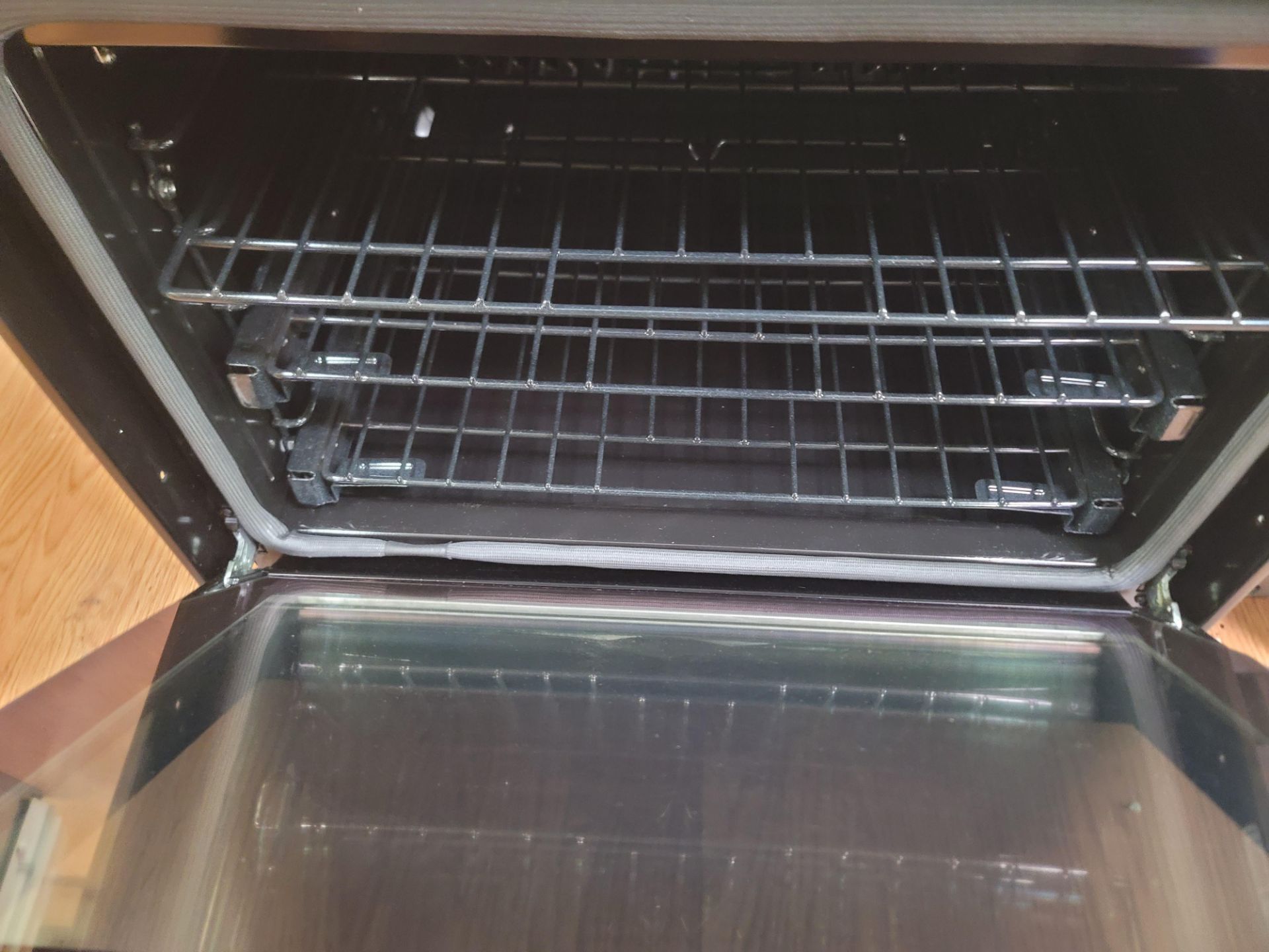 MONOGRAM 30" SMART DOUBLE ELECTRIC WALL OVEN IN STAINLESS STEEL, CAPACITY: UPPER 5.0 CU. FT. / LOWER - Image 5 of 6