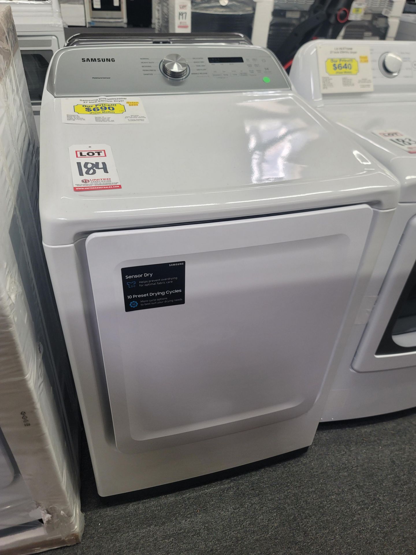 SAMSUNG 27" ELECTRIC DRYER IN WHITE, 7.4 CU. FT. CAPACITY, MODEL DVE50R5200W