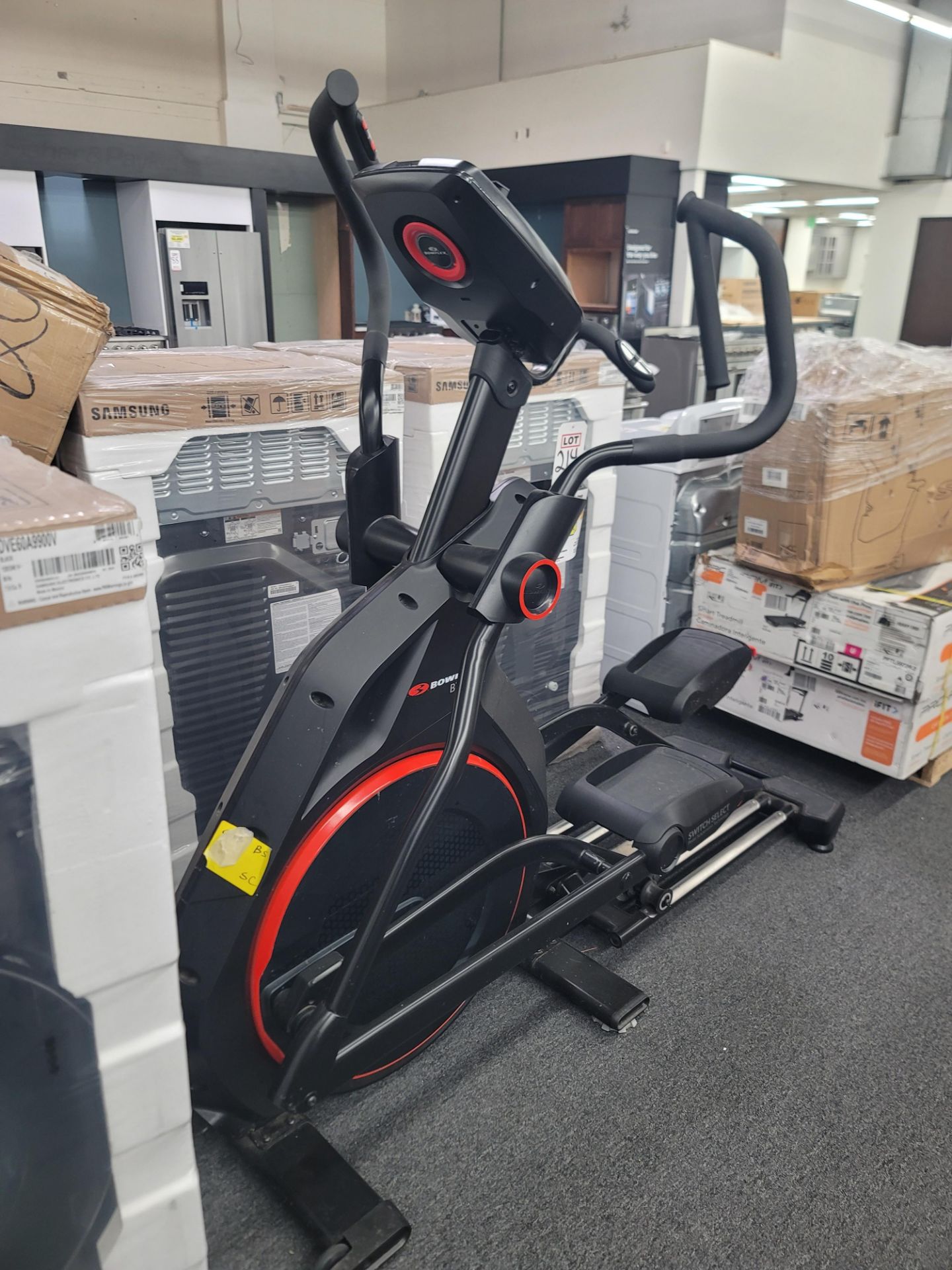 BOWFLEX BXE116 ELLIPTICAL IN BLACK, MODEL 100500 - Image 3 of 4