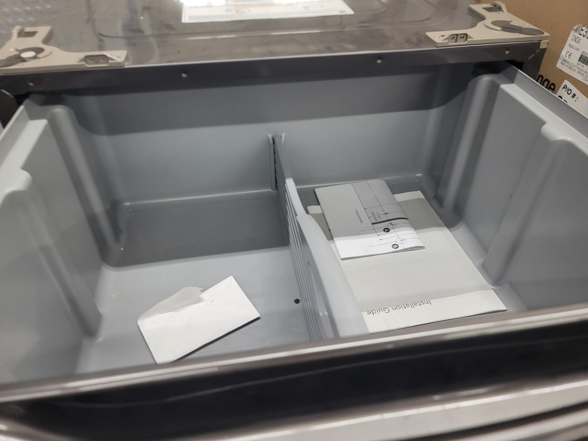 LG 27" LAUNDRY PEDESTAL W/ 13-5/8" HT, IN BLACK STAINLESS STEEL, MODEL WDP4K - Image 2 of 3