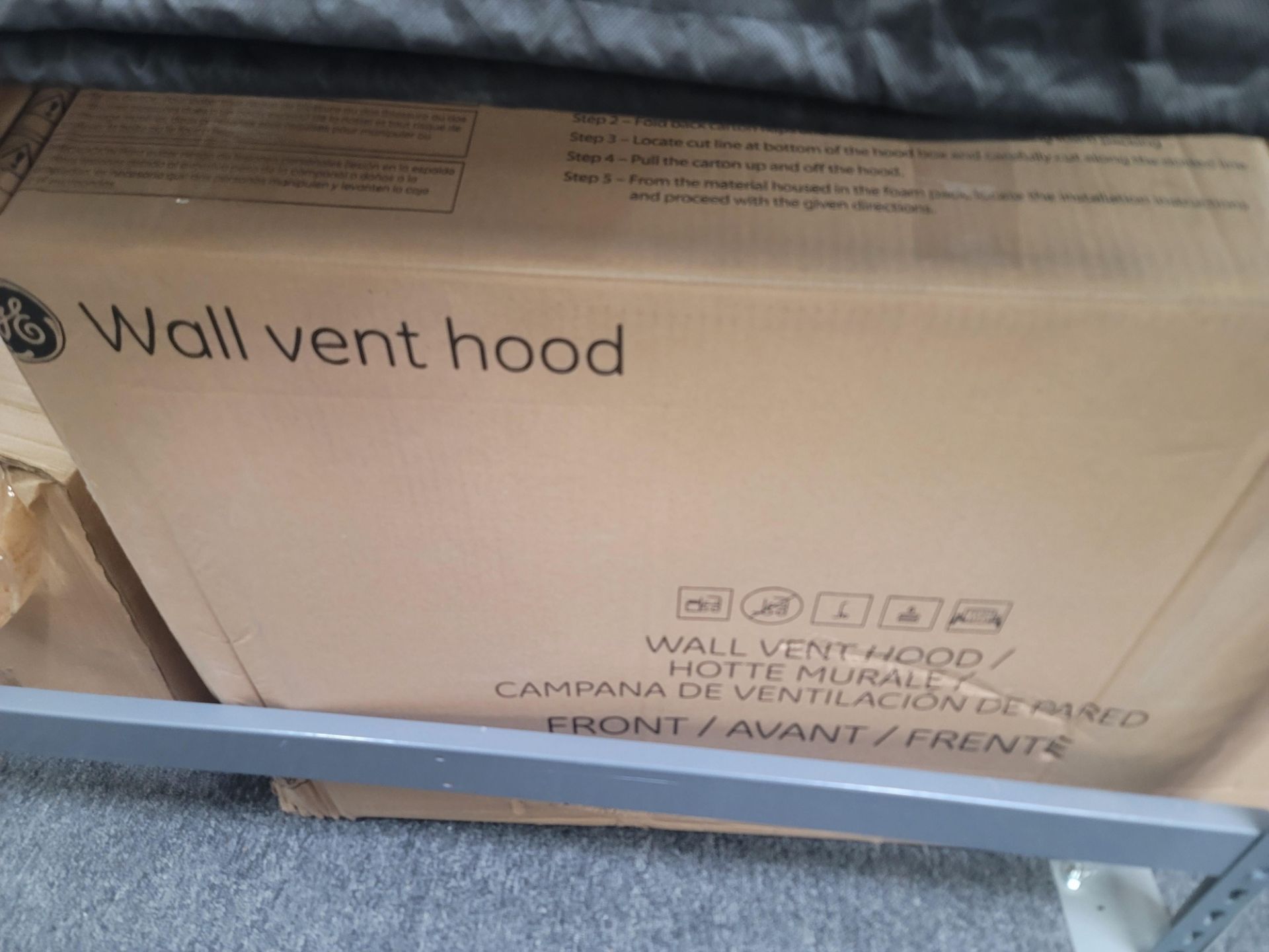 GE 30" WALL MOUNT PYRAMID CHIMNEY HOOD, MODEL JVW5301SJSS, IN ORIGINAL CARTON - Image 2 of 3