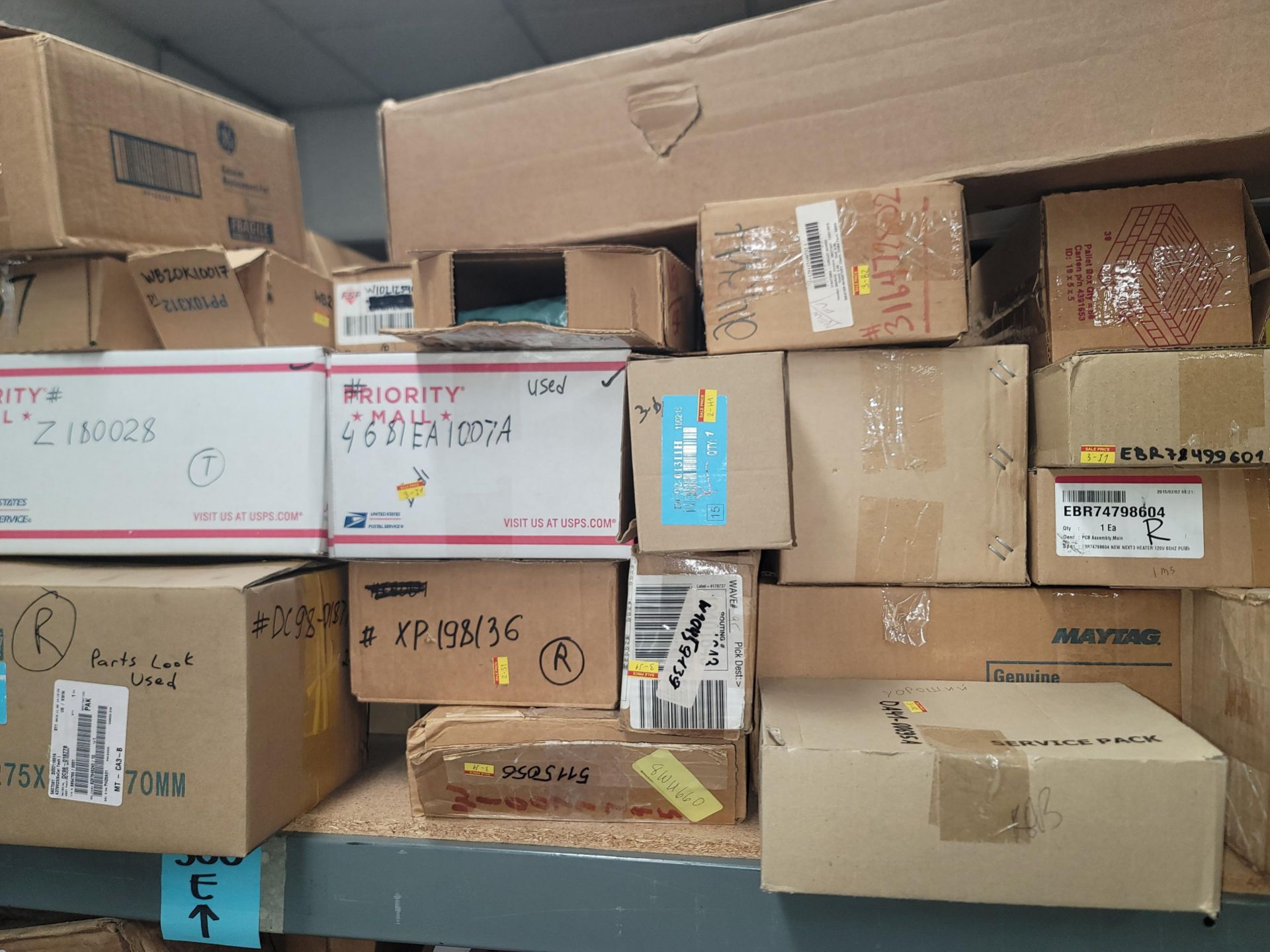 LOT - 8' SHELF UNIT W/ CONTENTS OF APPLIANCE REPLACEMENT PARTS - Image 9 of 16