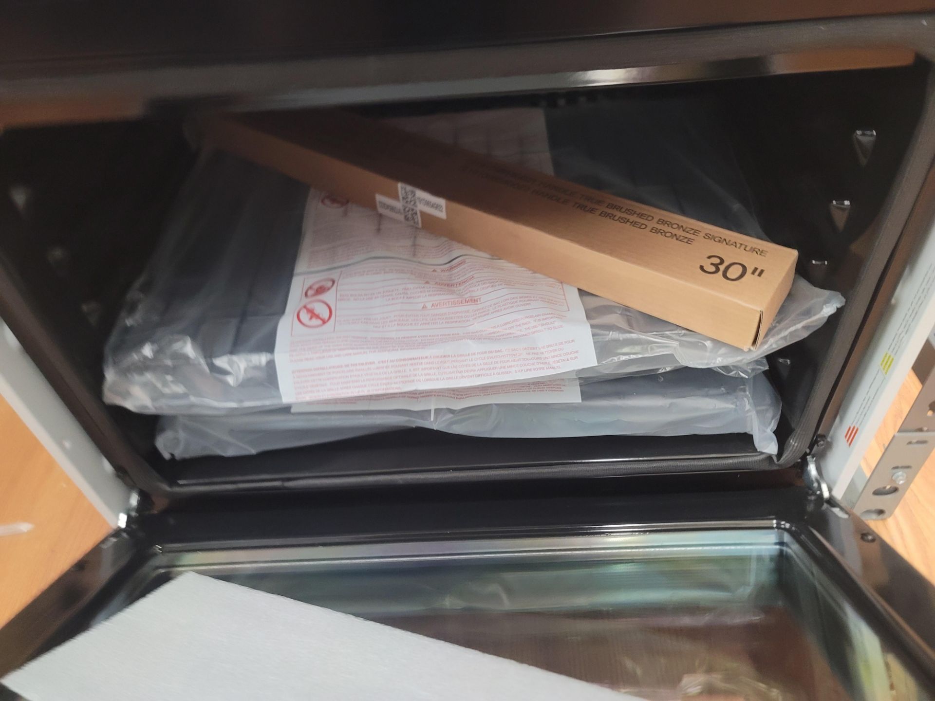 CAFE 30" DOUBLE CONVECTION SMART ELECTRIC WALL OVEN IN WHITE, CAPACITY: UPPER 5.0 CU. FT. / LOWER - Image 3 of 4