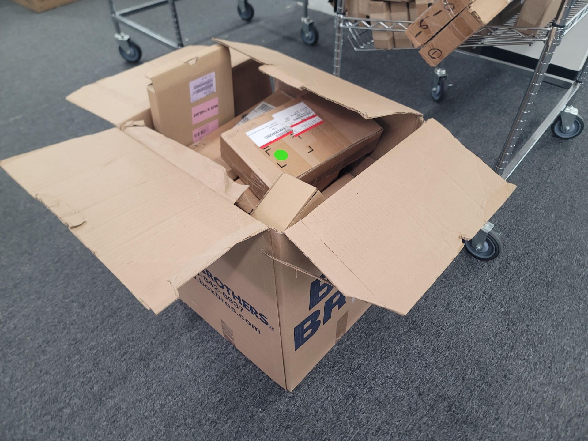 LOT - CONTENTS ONLY OF WIRE CART, TO CONTAIN APPLIANCE REPLACEMENT PARTS, PLUS BOX OF PARTS IN - Image 28 of 29