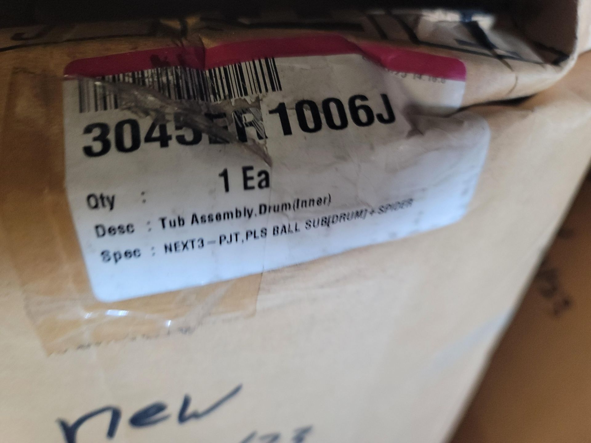 LOT - (1) SHELF OF BOXED APPLIANCE REPLACEMENT PARTS, APPROX. (13) CARTONS, PALLET OF SIGNAGE - Image 10 of 12