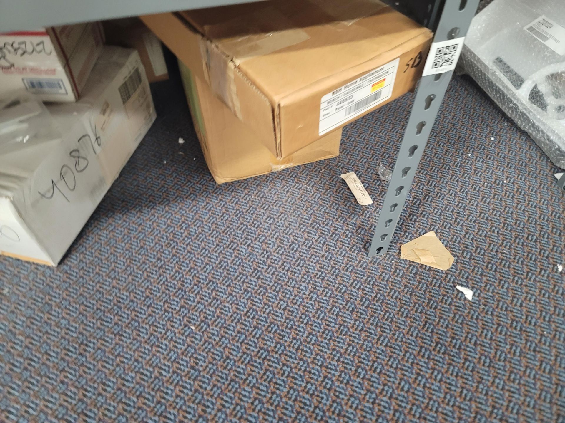 LOT - 8' SHELF UNIT W/ CONTENTS OF APPLIANCE REPLACEMENT PARTS - Image 19 of 19