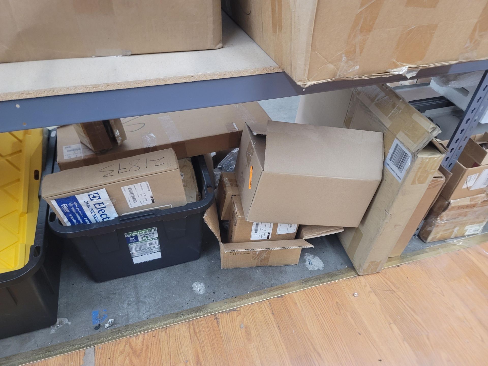 LOT - ALL APPLIANCE PARTS ON (2) 8' SHELVES - Image 7 of 8