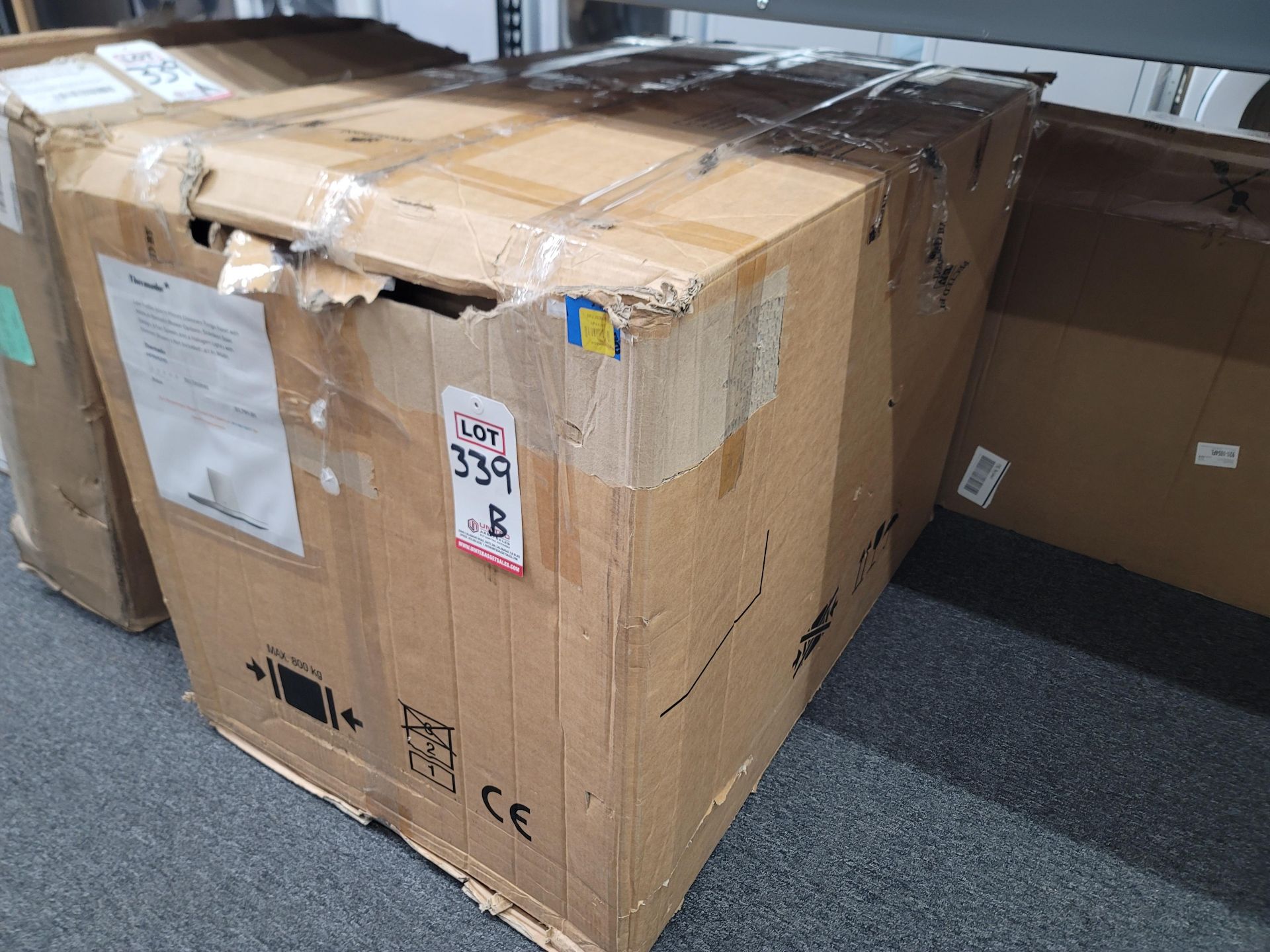 THERMADOR LOW PROFILE ISLAND MOUNT CHIMNEY RANGE HOOD, MODEL HPIN42HS, IN ORIGINAL CARTON