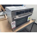 JENNAIR EURO-STYLE SERIES 24" SINGLE STEAM ELECTRIC WALL OVEN W/ 1.3 CU. FT. CAPACITY IN STAINLESS