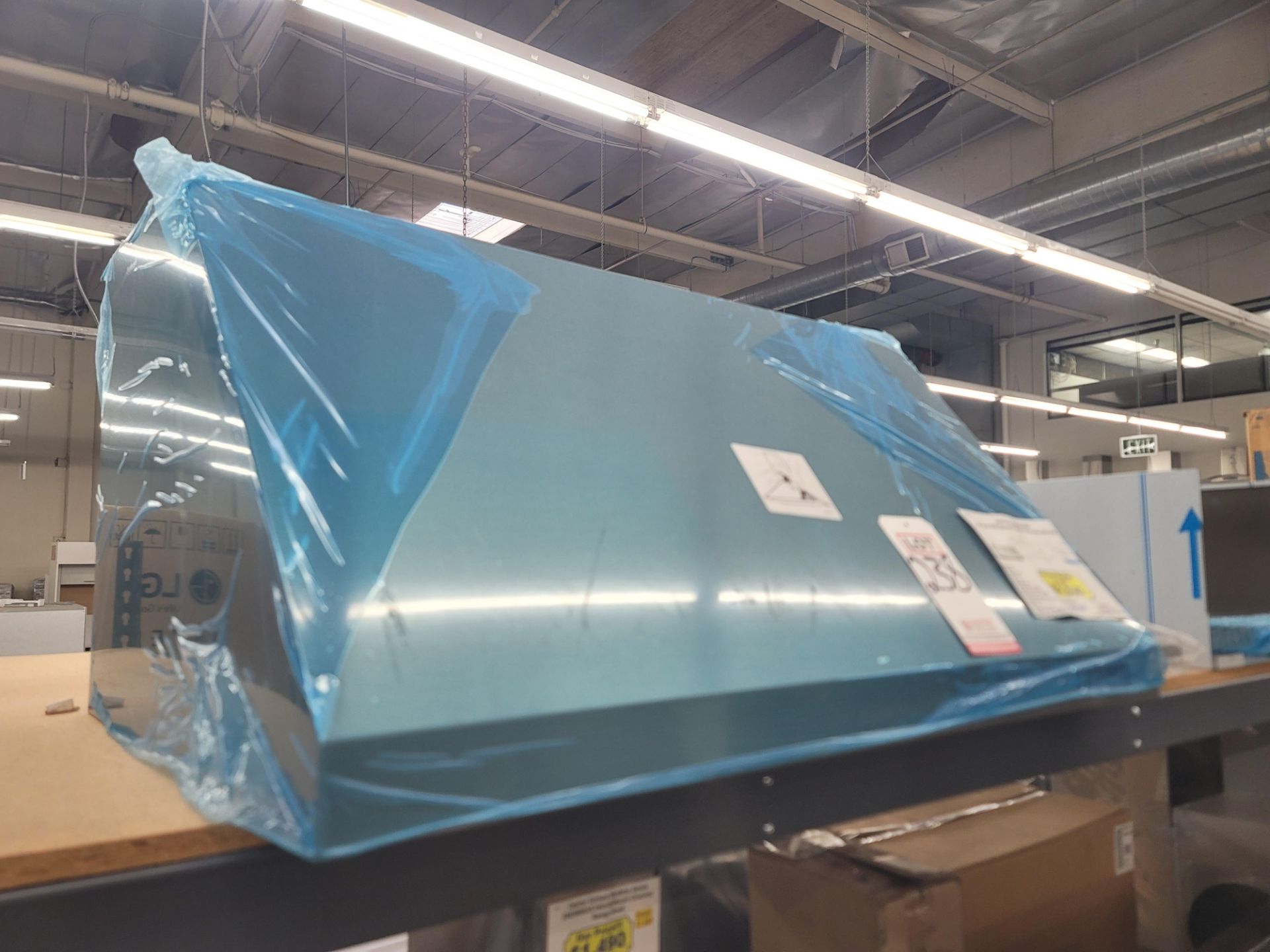 JENNAIR 36" WALL MOUNT DUCTED HOOD W/ 600 CFM, MODEL JXW9036WP