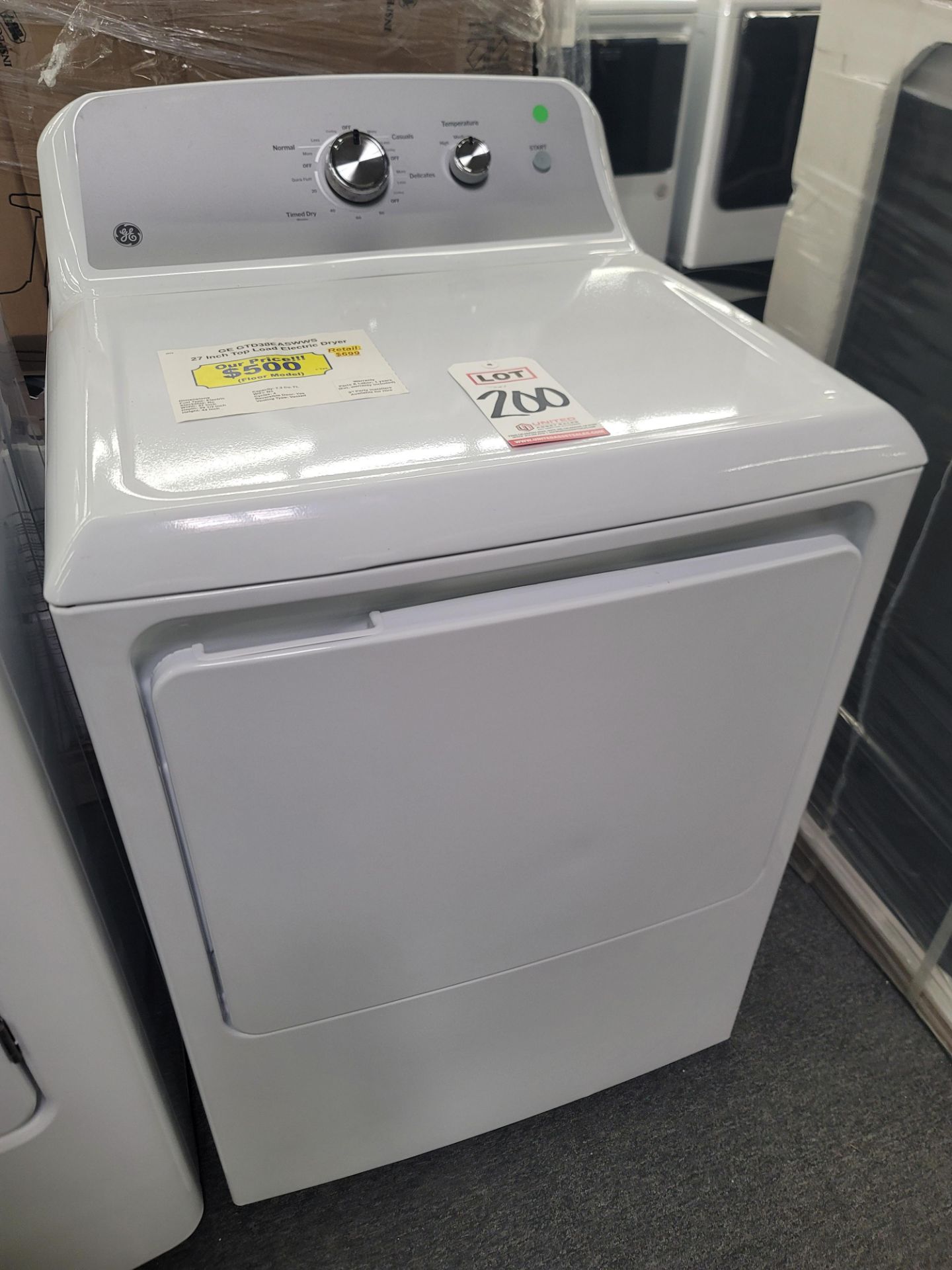 GE 27" ELECTRIC DRYER IN WHITE, 7.2 CU. FT. CAPACITY, MODEL GTD38EASWWS