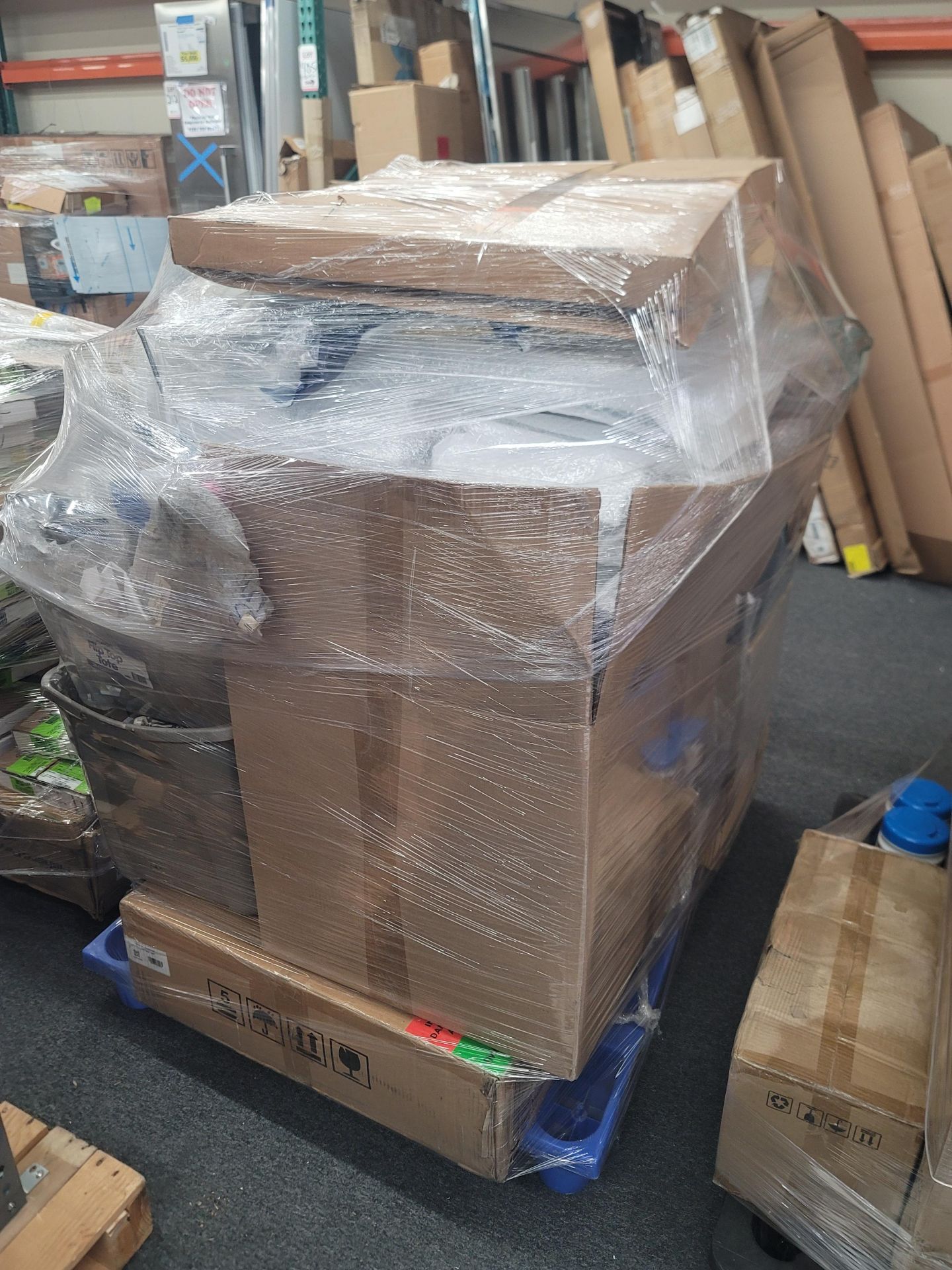 LOT - PALLET OF BOXED APPLIANCE REPLACEMENT PARTS - Image 3 of 3