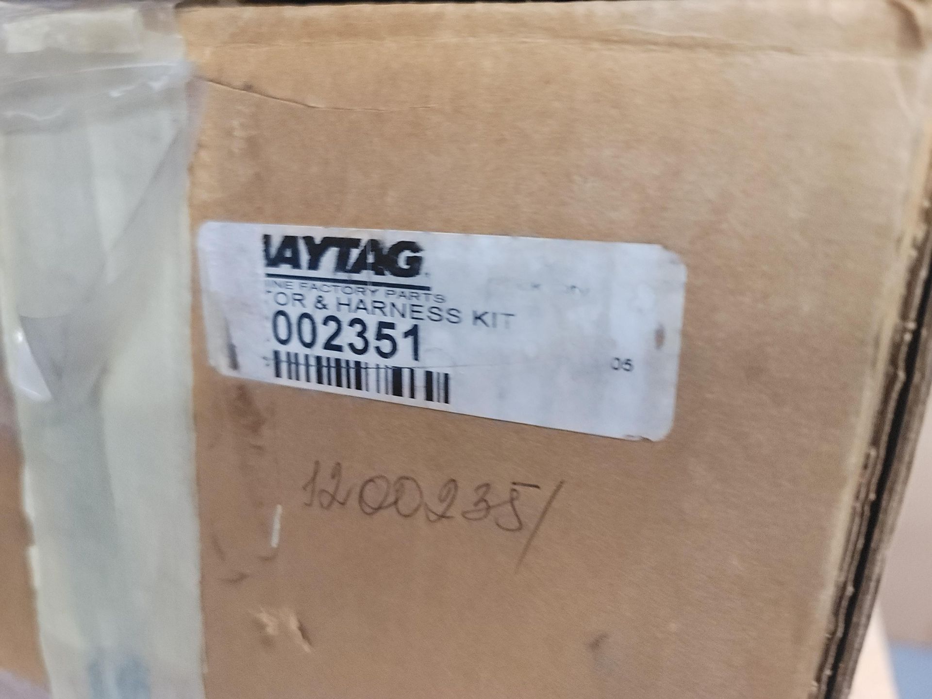 LOT - CONTENTS OF (2) 8' X 4' SHELVES, TO INCLUDE LOOSE AND BOXED APPLIANCE REPLACEMENT PARTS - Image 7 of 22