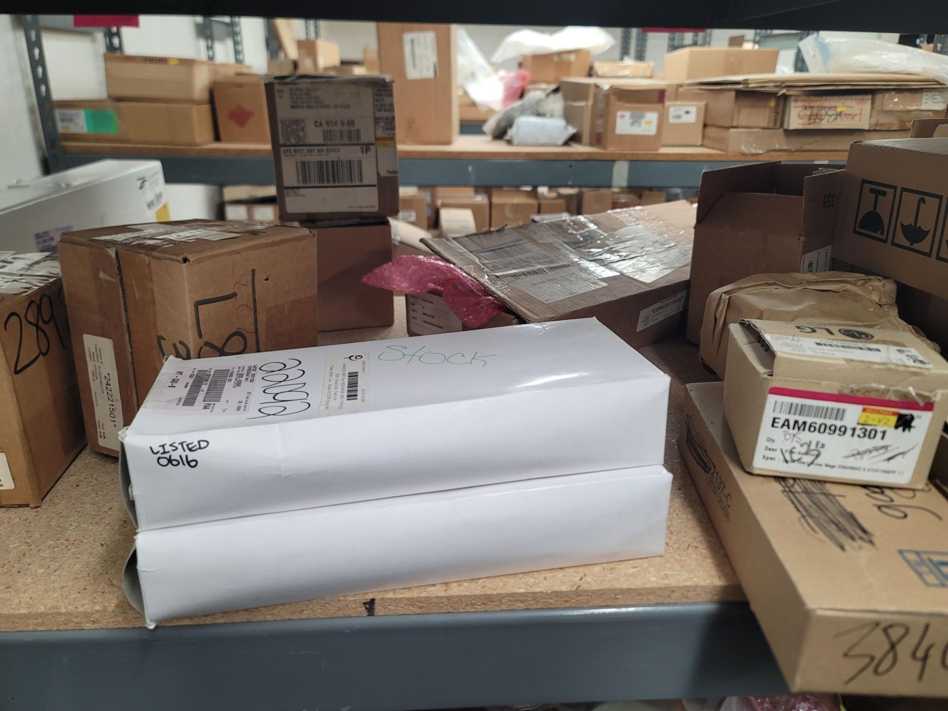 LOT - 8' SHELF UNIT W/ CONTENTS OF APPLIANCE REPLACEMENT PARTS - Image 8 of 33