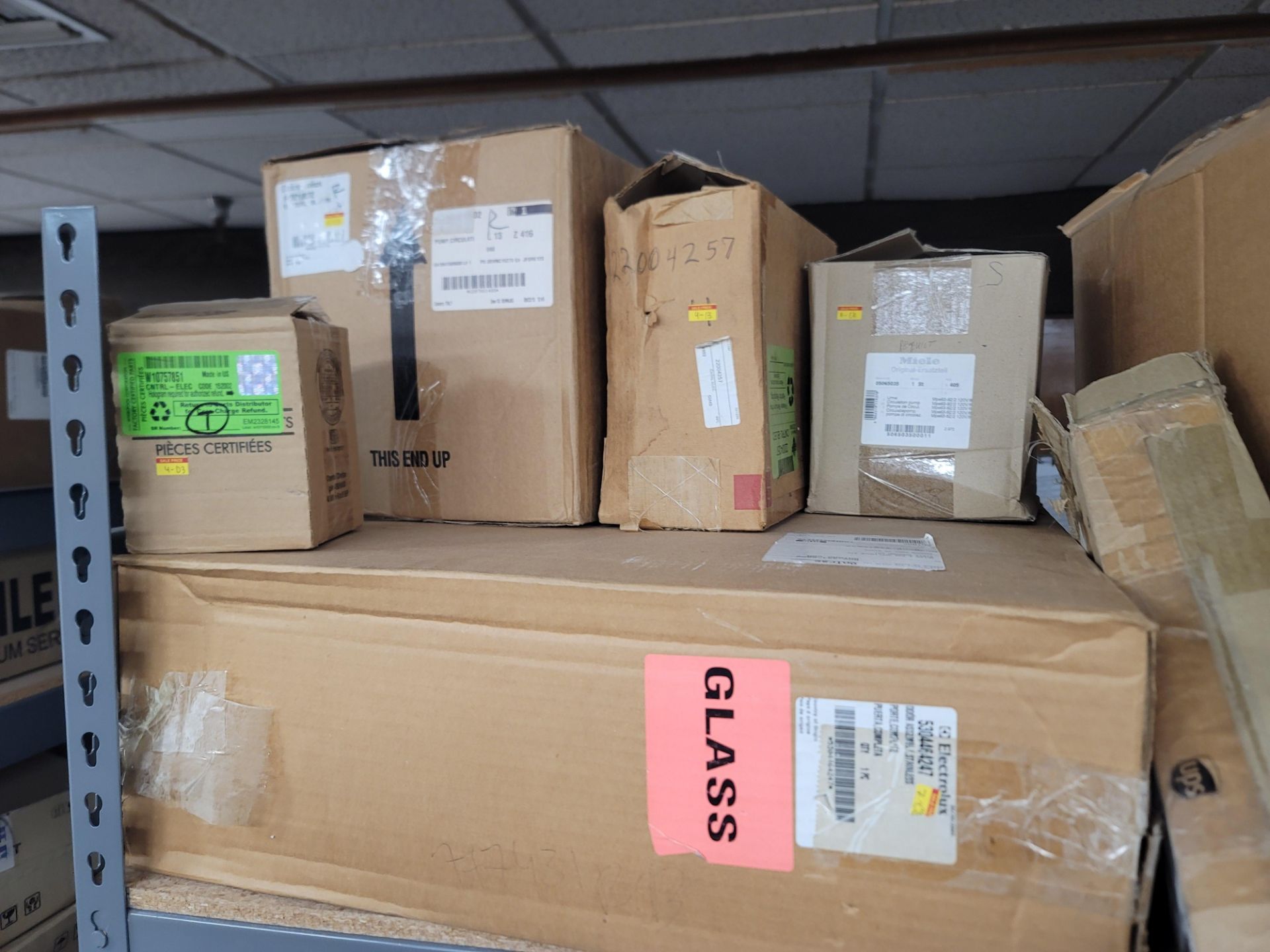 LOT - 8' SHELF UNIT W/ CONTENTS OF APPLIANCE REPLACEMENT PARTS - Image 5 of 17